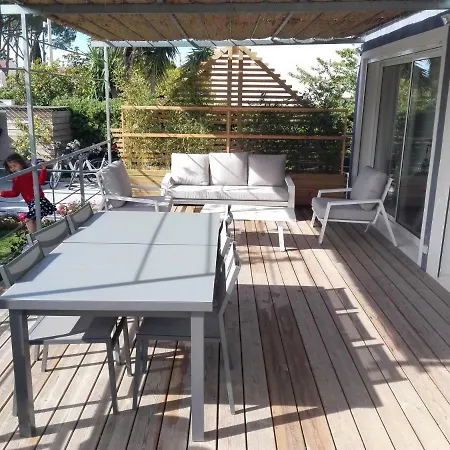 Au Domaine De Lea Daire *